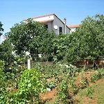 Apartment Tihi
