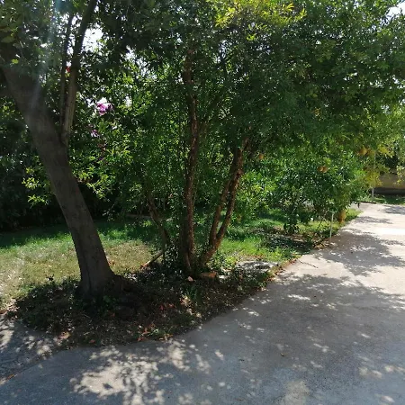 Tihi Apartman Zadar