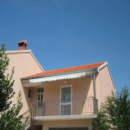 Tihi Apartman