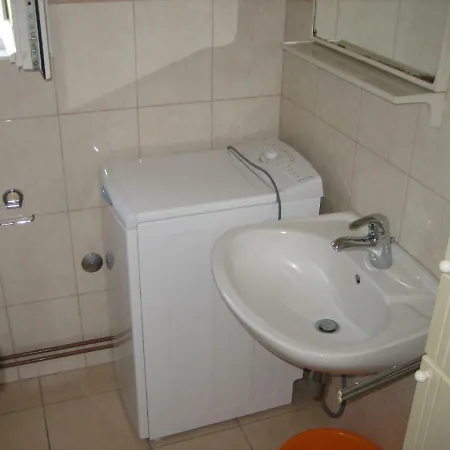 Tihi Apartment
