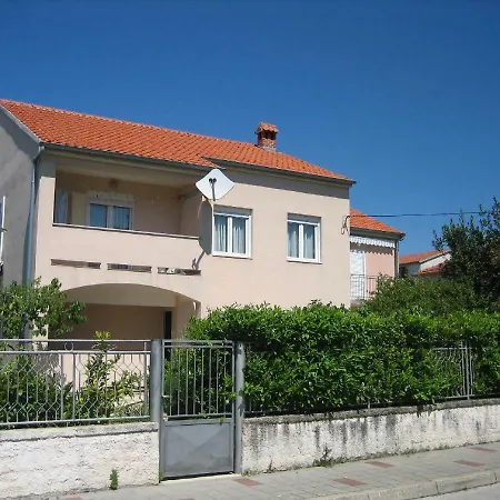 Apartment Tihi